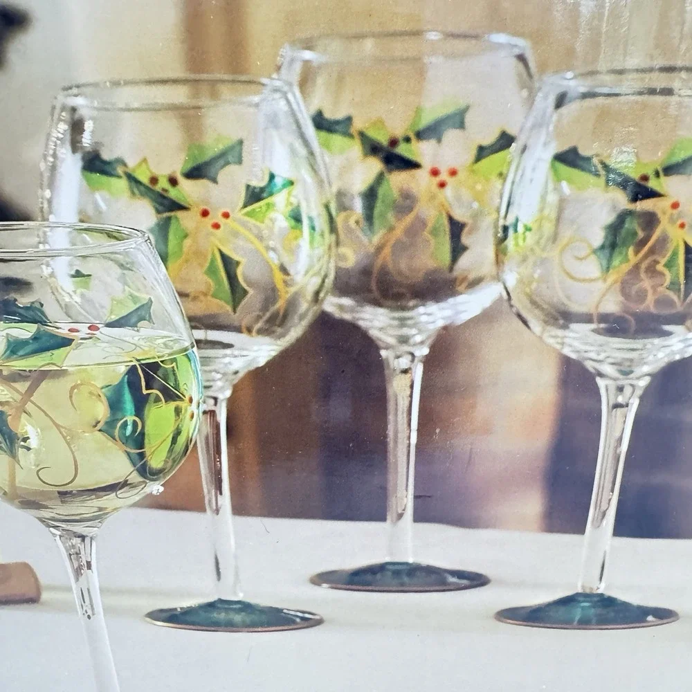 Set 4 Holly Christmas Goblets Linen & Things Holiday Gold Rim Boxes Wine 16 Oz